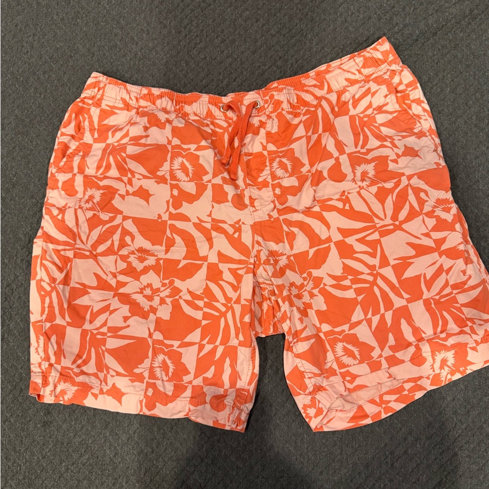 Vibrant Orange Floral Men's Athletic Shorts